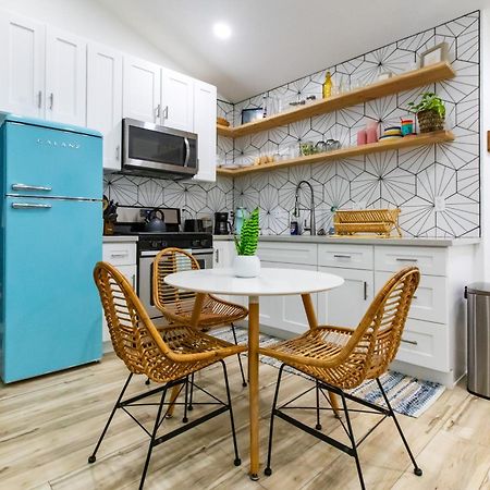 Spacious Family Retreat! Sleeps 12 + Huge Backyard ซานฮวนคาปิสตราโน ภายนอก รูปภาพ