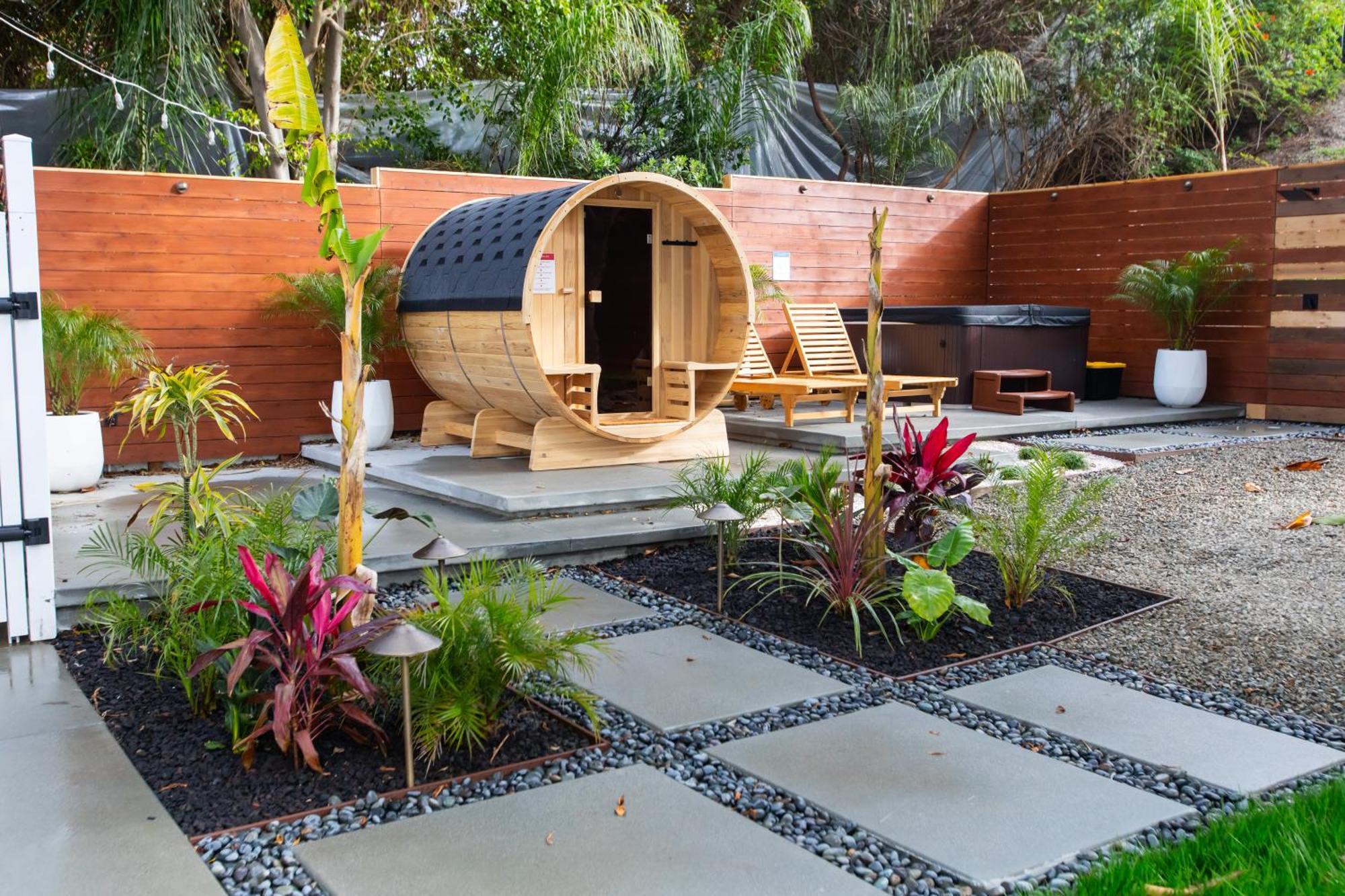 Spacious Family Retreat! Sleeps 12 + Huge Backyard ซานฮวนคาปิสตราโน ภายนอก รูปภาพ