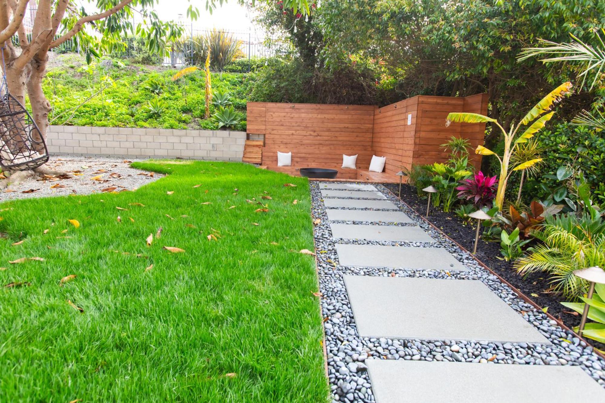Spacious Family Retreat! Sleeps 12 + Huge Backyard ซานฮวนคาปิสตราโน ภายนอก รูปภาพ