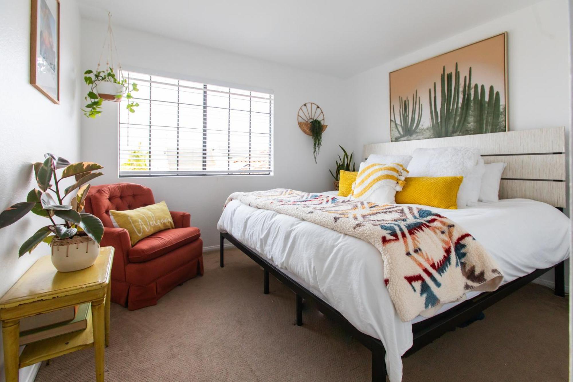 Spacious Family Retreat! Sleeps 12 + Huge Backyard ซานฮวนคาปิสตราโน ภายนอก รูปภาพ