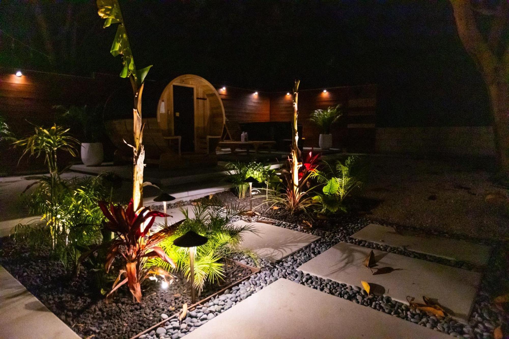 Spacious Family Retreat! Sleeps 12 + Huge Backyard ซานฮวนคาปิสตราโน ภายนอก รูปภาพ