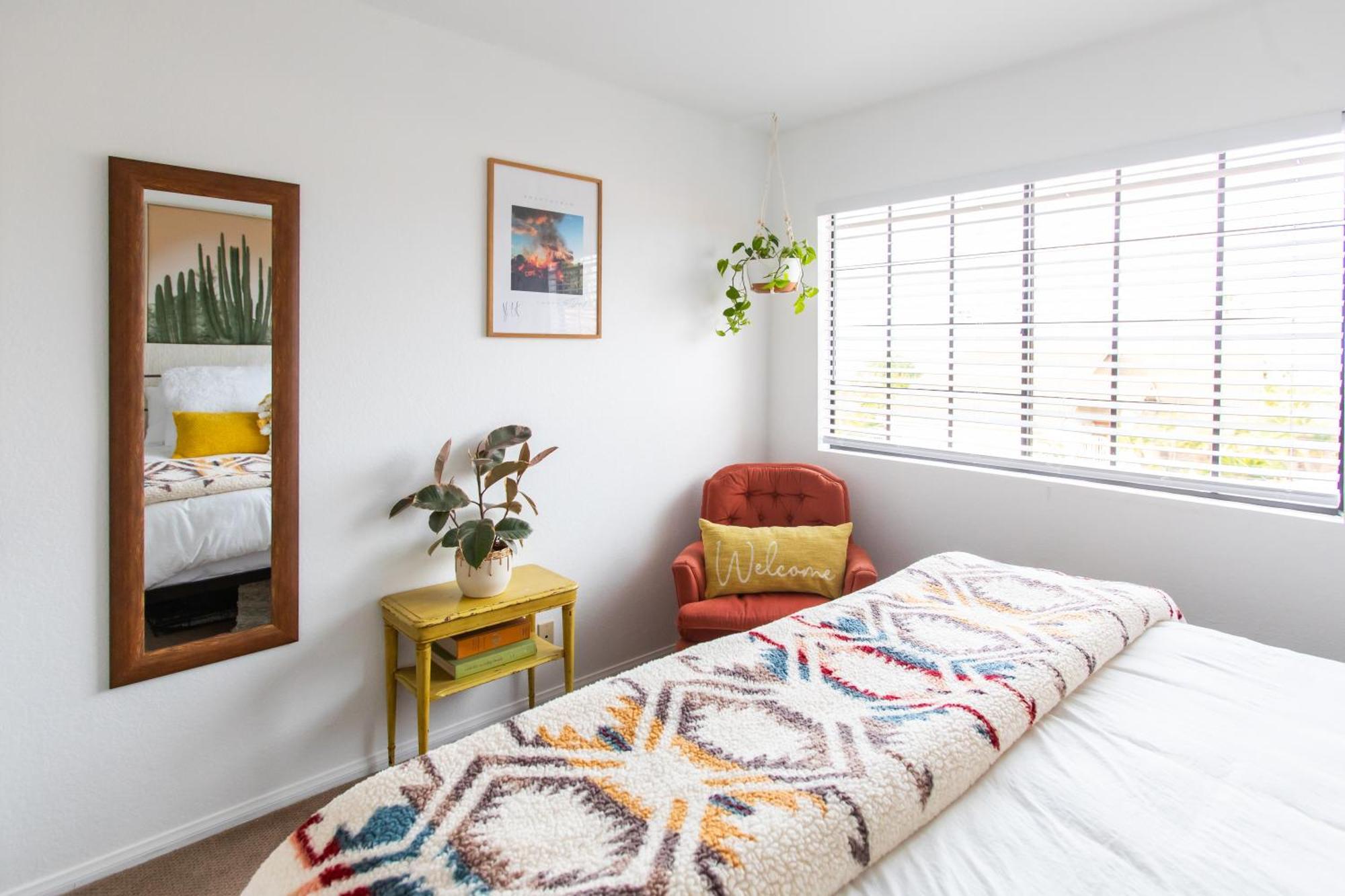 Spacious Family Retreat! Sleeps 12 + Huge Backyard ซานฮวนคาปิสตราโน ภายนอก รูปภาพ