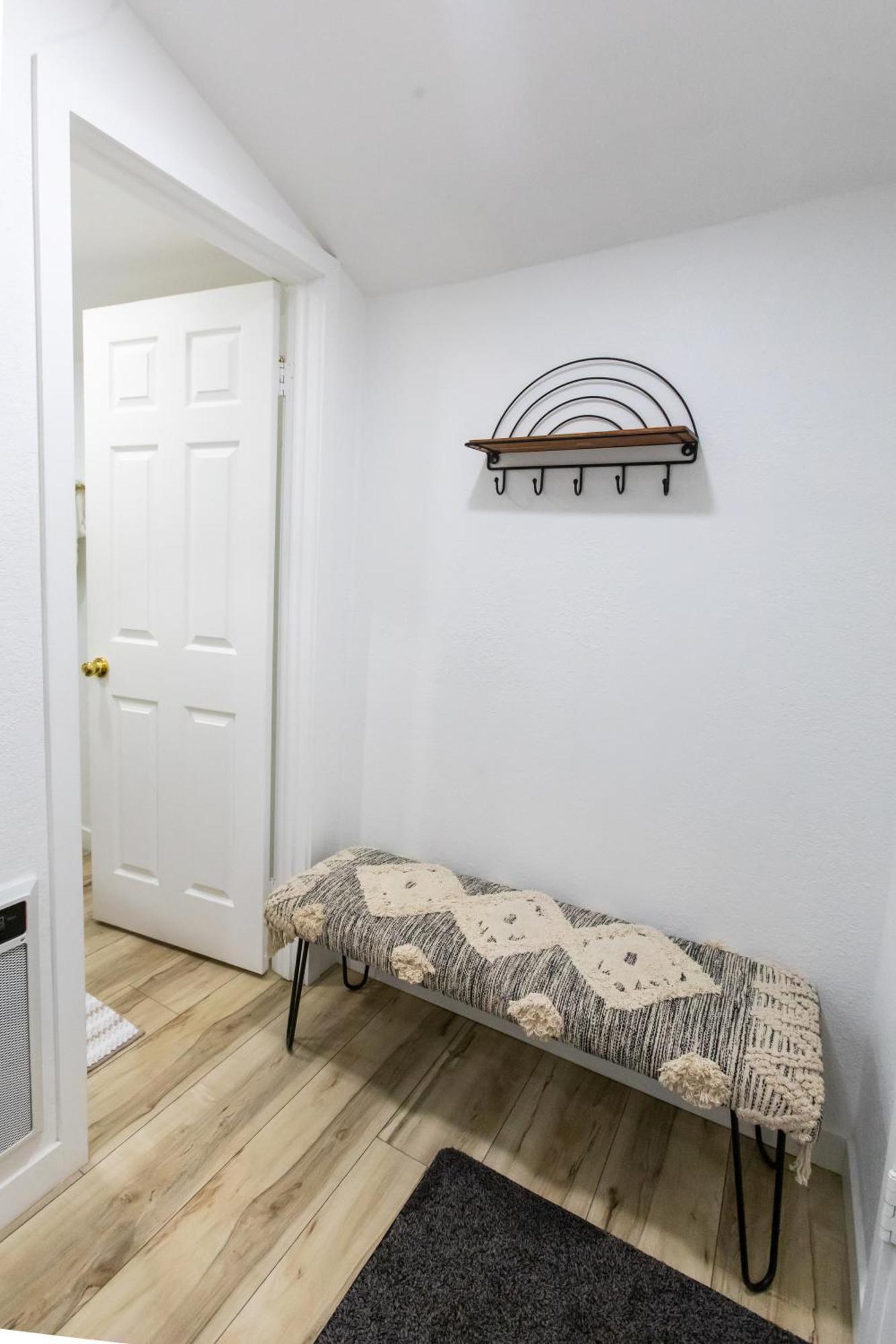 Spacious Family Retreat! Sleeps 12 + Huge Backyard ซานฮวนคาปิสตราโน ภายนอก รูปภาพ