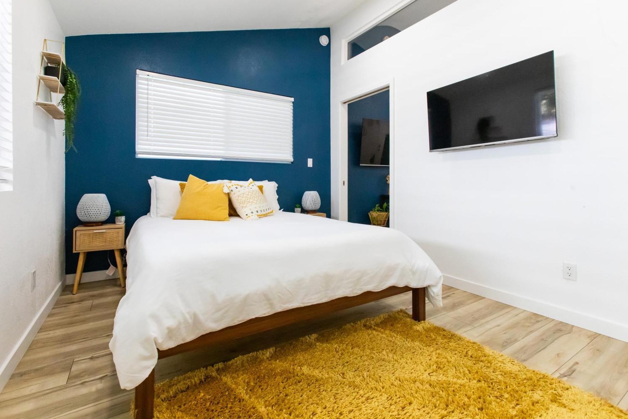 Spacious Family Retreat! Sleeps 12 + Huge Backyard ซานฮวนคาปิสตราโน ภายนอก รูปภาพ