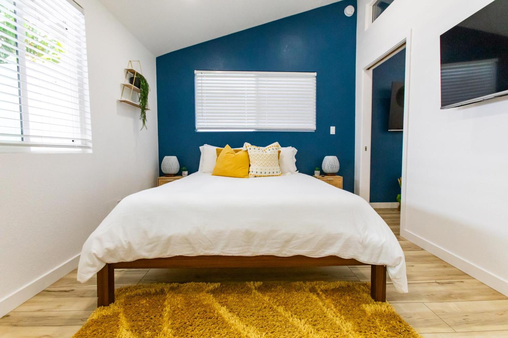 Spacious Family Retreat! Sleeps 12 + Huge Backyard ซานฮวนคาปิสตราโน ภายนอก รูปภาพ