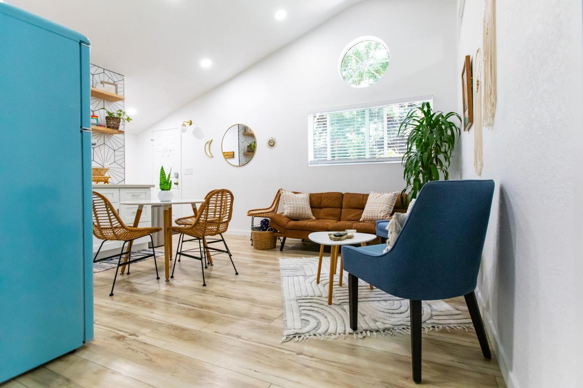 Spacious Family Retreat! Sleeps 12 + Huge Backyard ซานฮวนคาปิสตราโน ภายนอก รูปภาพ
