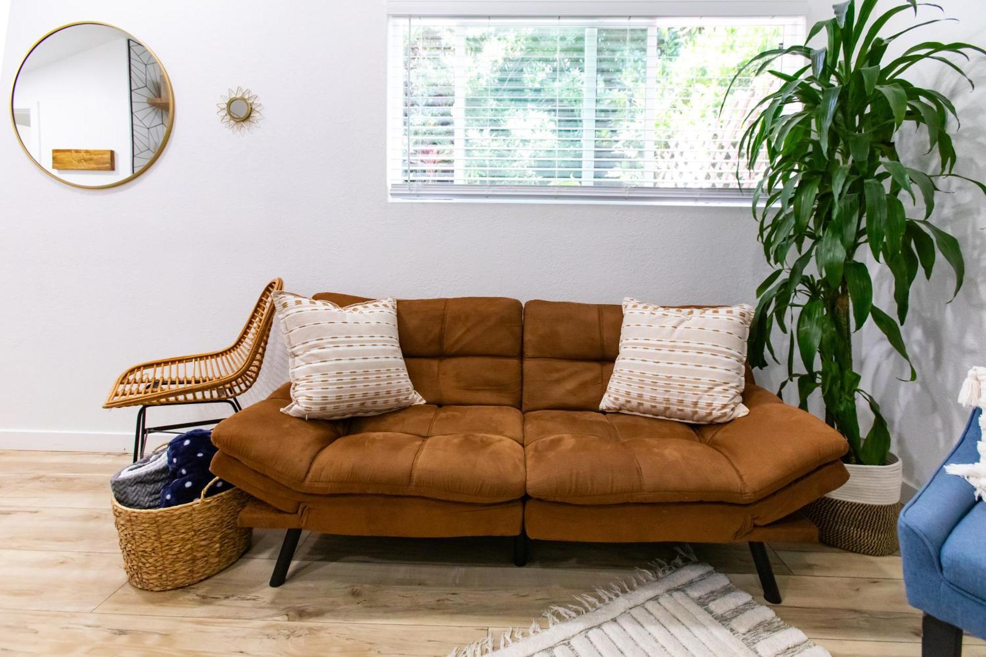 Spacious Family Retreat! Sleeps 12 + Huge Backyard ซานฮวนคาปิสตราโน ภายนอก รูปภาพ